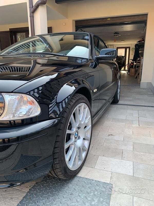 Usata BMW 318 Cabriolet M Sport 143 CV (105 kW) 2002 Nero Cabrio
