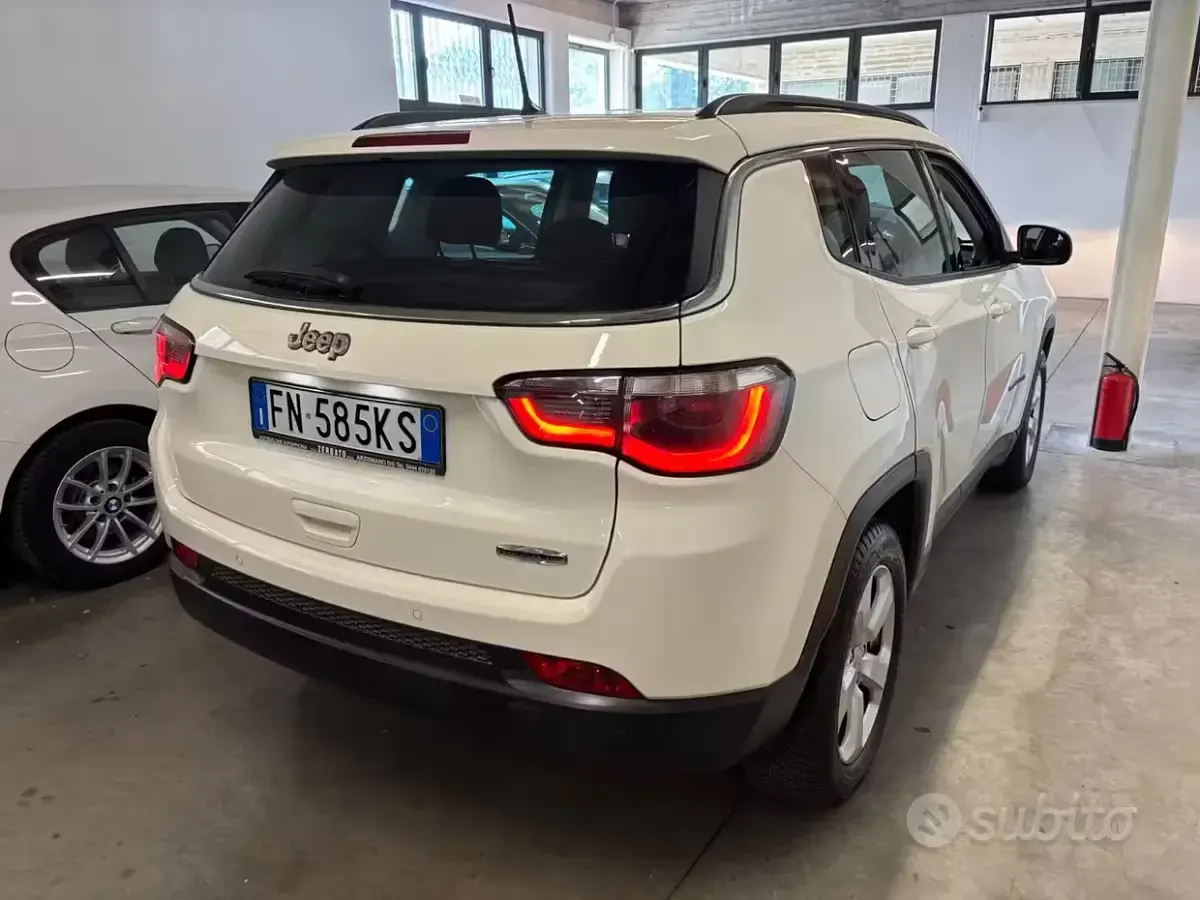 Usata Jeep Compass Limited 140 CV (102 kW) 2018 Bianco SUV