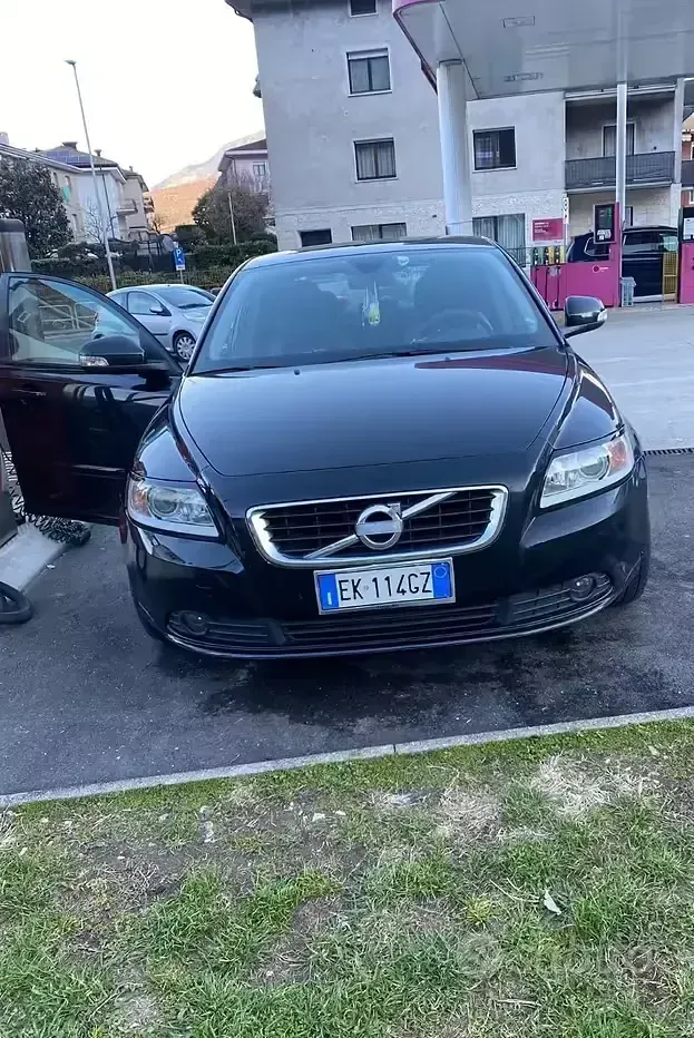 Usata Volvo S40 115 CV (84 kW) 2012 Nero Berlina