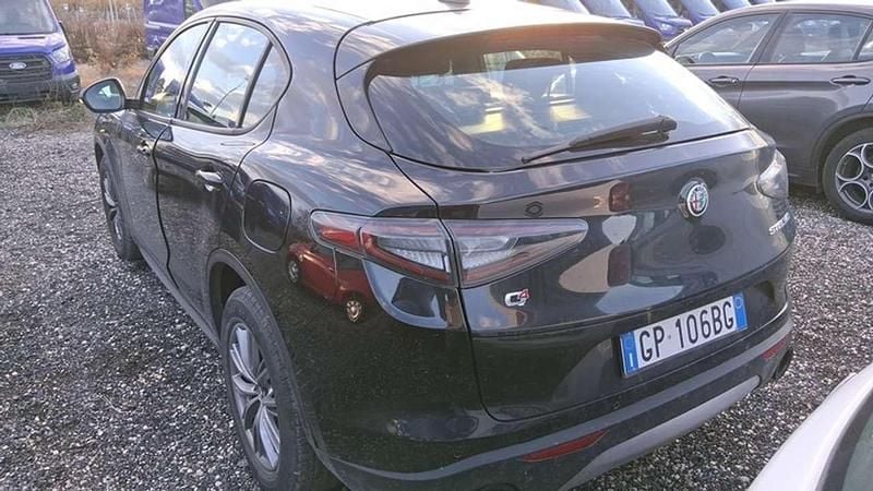 Usado Alfa Romeo Stelvio Super 210 CV (154 kW) 2023 Gris SUV