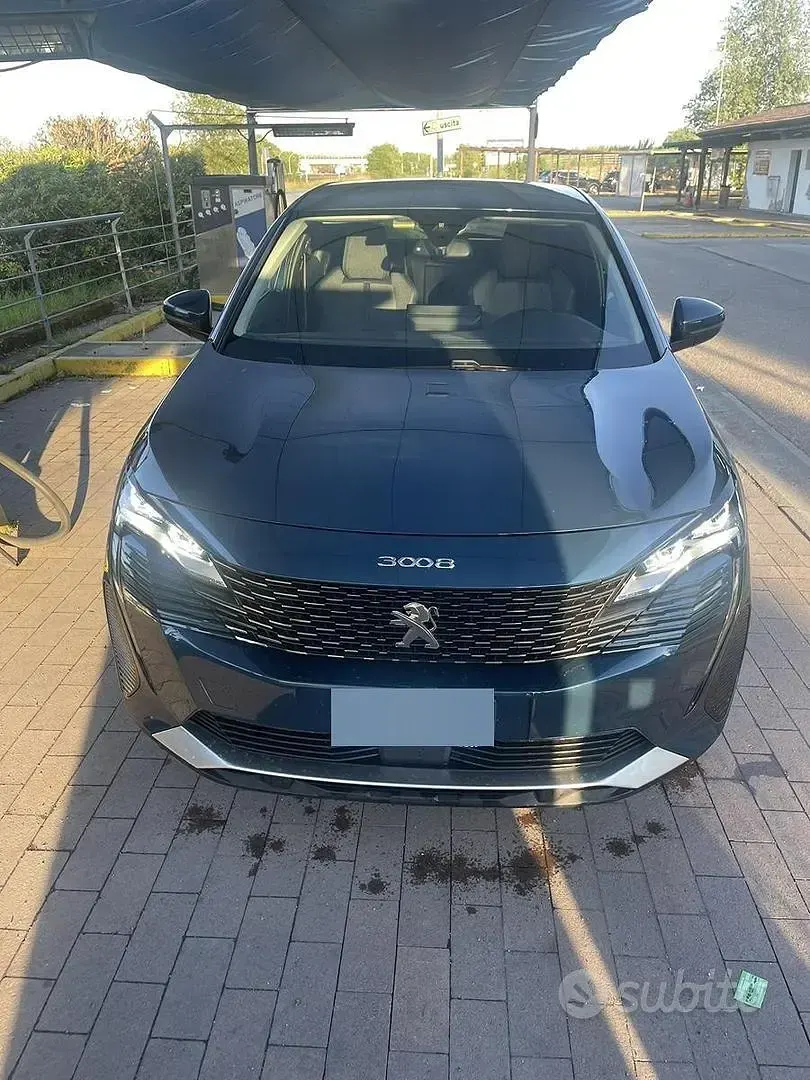 Usata Peugeot 3008 131 CV (96 kW) 2024 Blu SUV