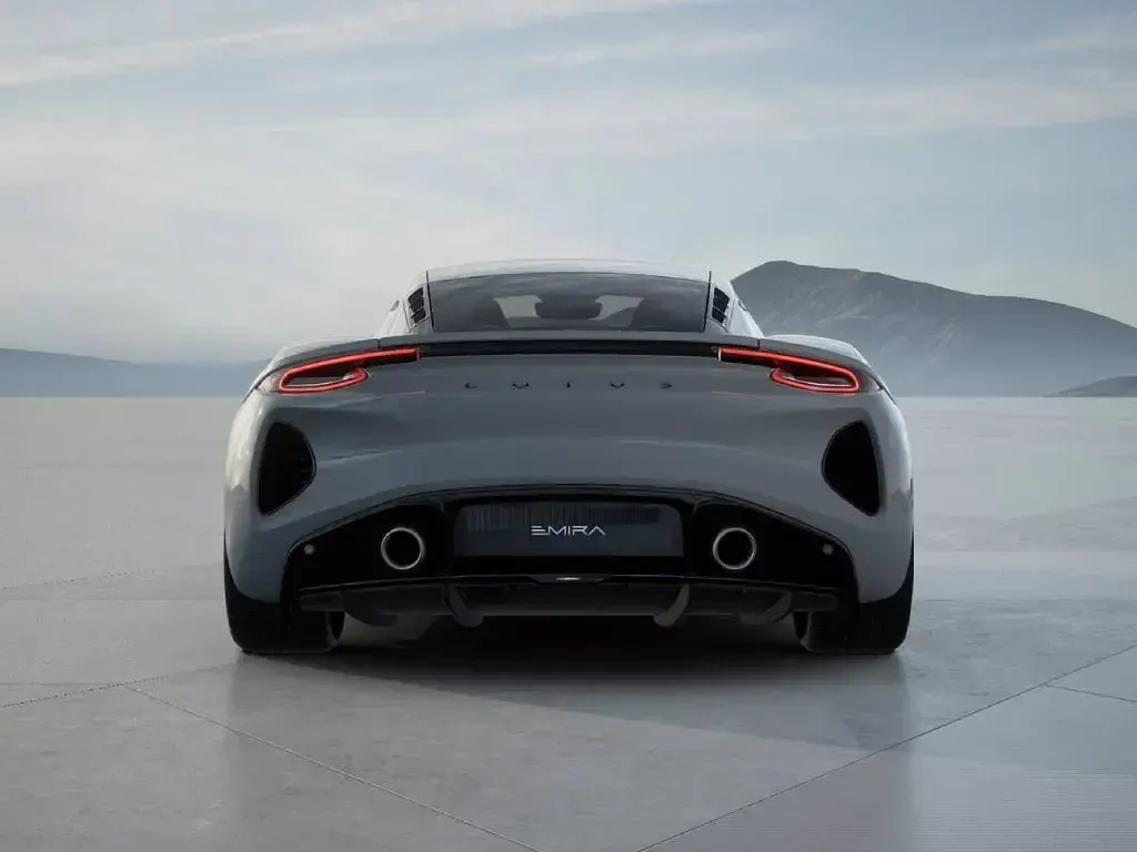 Nuova Lotus Emira 364 CV (267 kW) 2026 Coupé