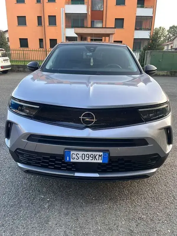 Usata Opel Mokka Edition 101 CV (74 kW) 2024 Grigio SUV