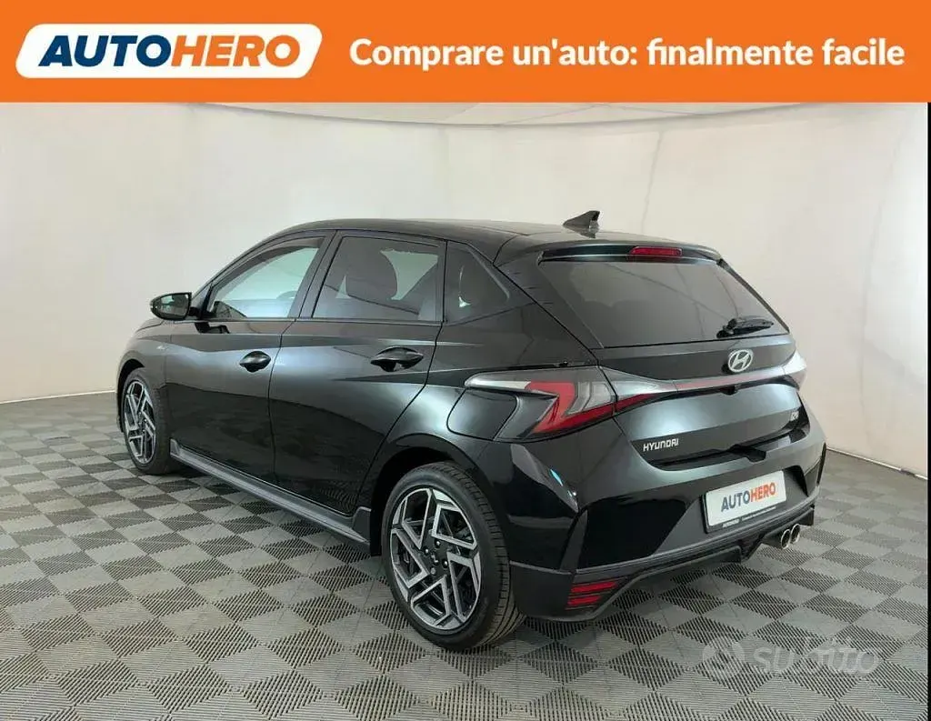 Usata Hyundai i20 N Line 101 CV (74 kW) 2024 Nero Utilitaria