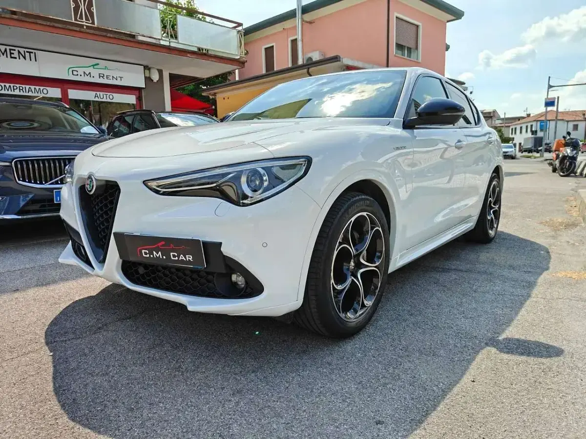 Occasion Alfa Romeo Stelvio Veloce 209 ch (153 kW) 2023 Blanc SUV