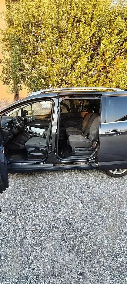 Usata Ford Grand C-Max 120 CV (88 kW) 2015 Grigio Monovolume