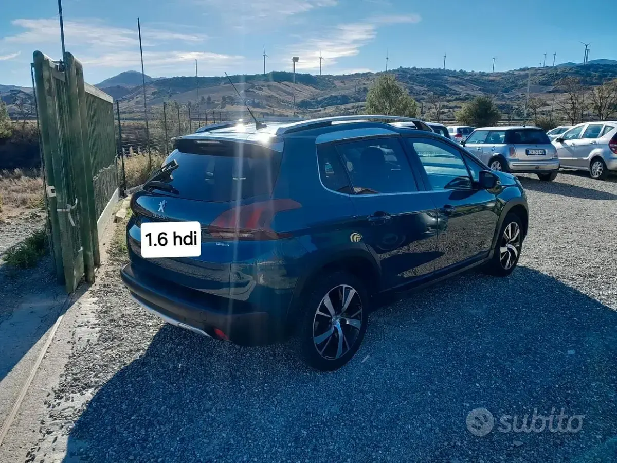 Usata Peugeot 2008 Allure 120 CV (88 kW) 2017 Verde SUV