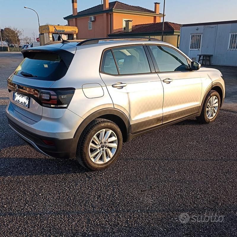 Usata VW T-Cross Style 95 CV (69 kW) 2022 Grigio SUV