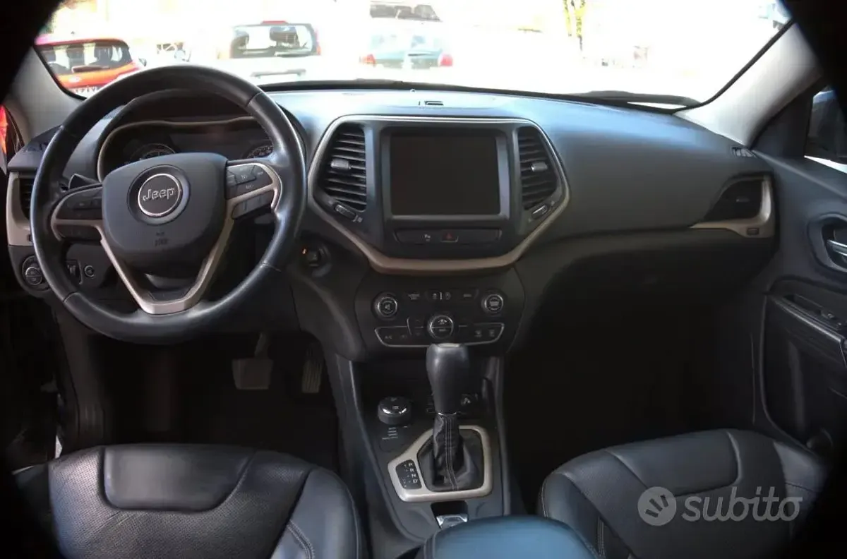Usata Jeep Cherokee 170 CV (125 kW) 2014 SUV