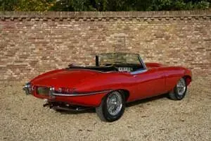 Usata Jaguar E-Type 269 CV (197 kW) 1964 Rosso Cabrio
