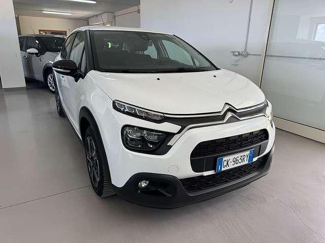 Begagnad Citroën C3 Feel 102 HK (75 kW) 2022 Vit Halvkombi