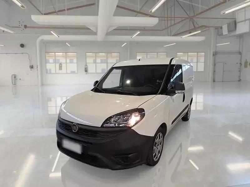 Usata 2021 Fiat Doblò Lounge Monovolume | 12.950 € (Buon prezzo) - Immagine 1/4