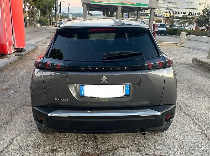 Usata Peugeot 2008 110 CV (80 kW) 2022 Grigio SUV
