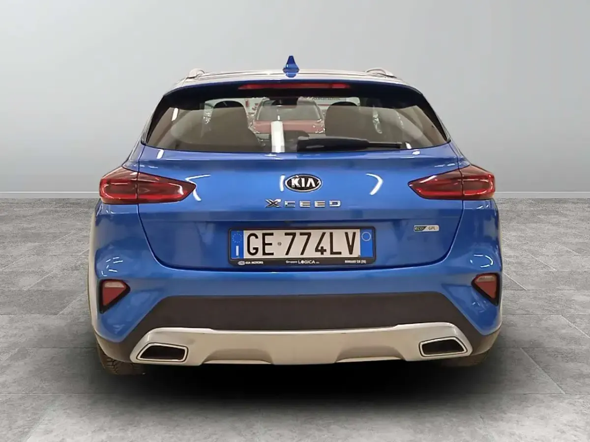Usata Kia XCeed Style 111 CV (81 kW) 2021 Blue flame SUV