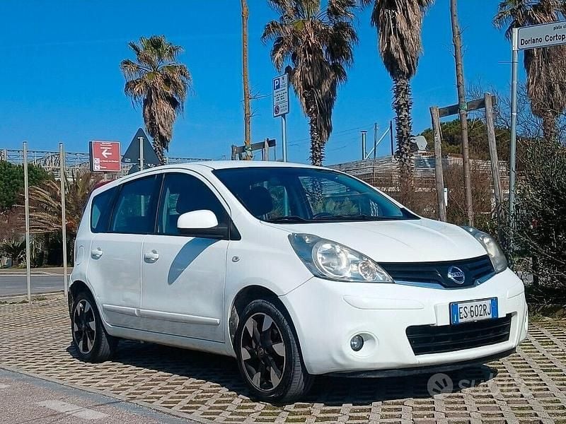 Usata Nissan Note 90 CV (66 kW) 2013 Bianco Utilitaria