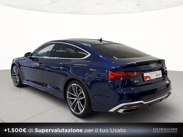 Usata Audi A5 Sportback S-Line 204 CV (150 kW) 2024 Blu navarra metallizzato Utilitaria