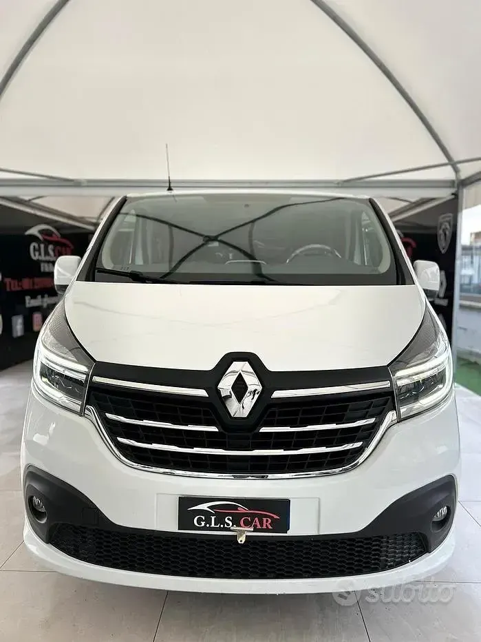 Begagnad Renault Trafic Intens 120 HK (88 kW) 2021 Vit Minibuss