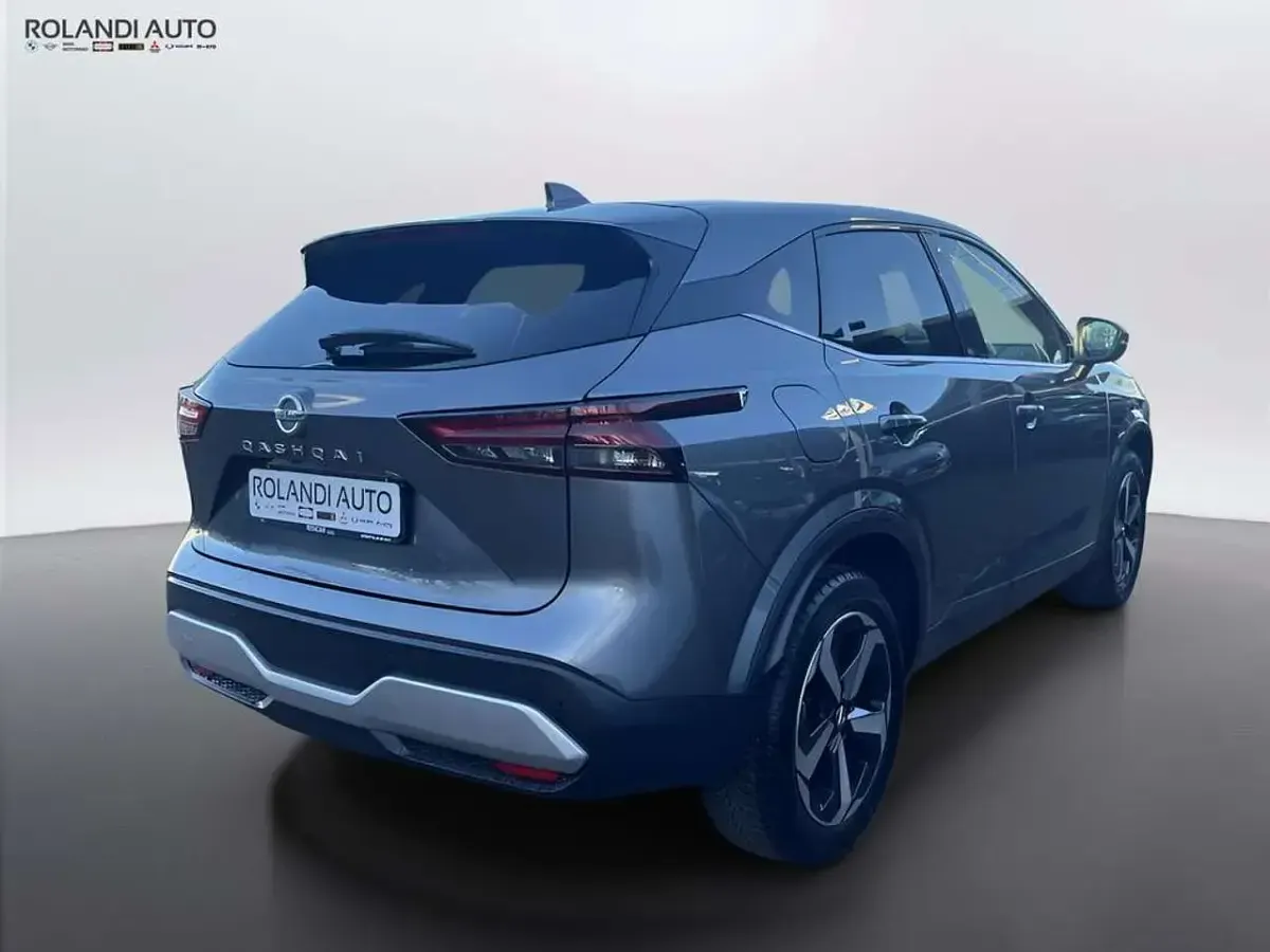 Usata Nissan Qashqai N-Connecta 140 CV (102 kW) 2022 Grigio SUV