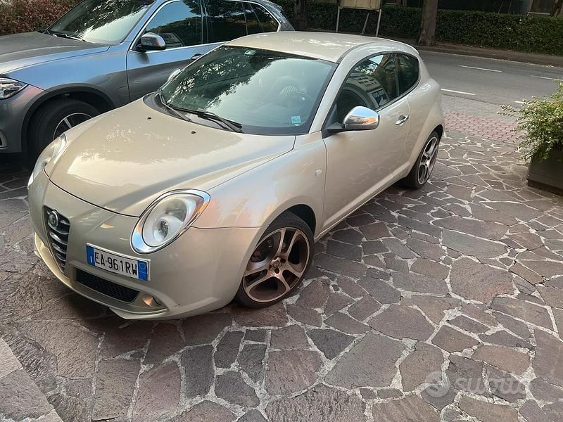 Usata 2010 Alfa Romeo MiTo Due volumi | 2100 € (Super prezzo) - Immagine 1/4