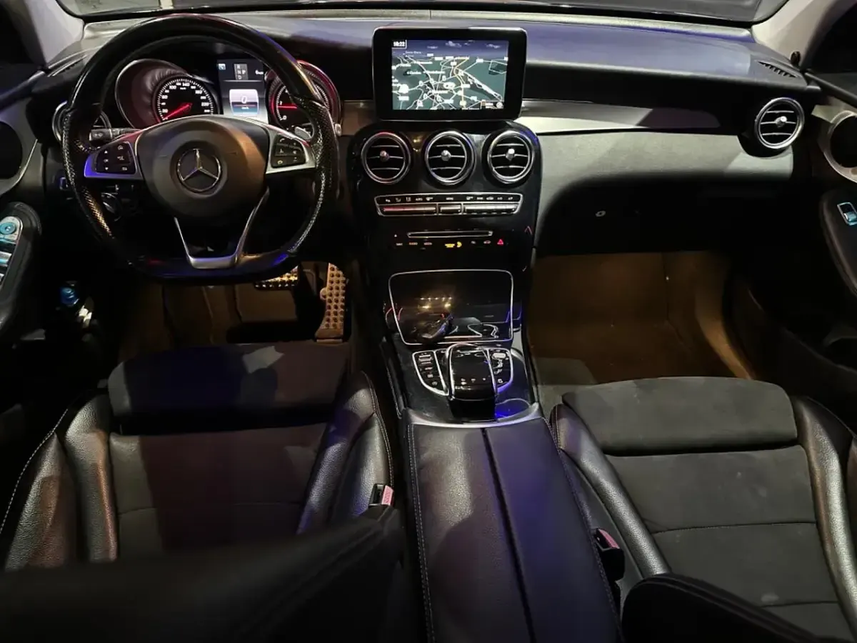 Usata Mercedes GLC250 Premium 203 CV (149 kW) 2017 Nero SUV
