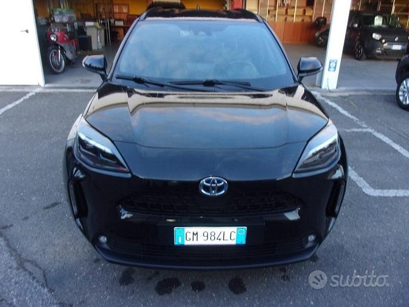Usata Toyota Yaris Cross Trend 92 CV (67 kW) 2022 Nero SUV