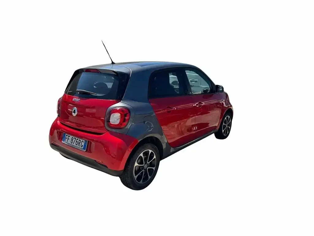 Usado Smart ForFour Passion 71 CV (52 kW) 2016 Rojo Utilitario