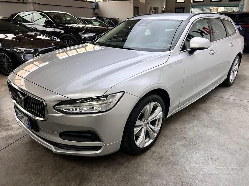 Usata Volvo V90 Momentum 197 CV (144 kW) 2021 Grigio Station wagon
