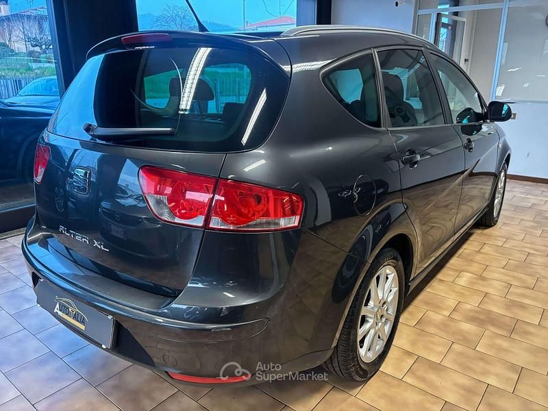 Usata Seat Altea XL 105 CV (77 kW) 2011 Grigio Monovolume