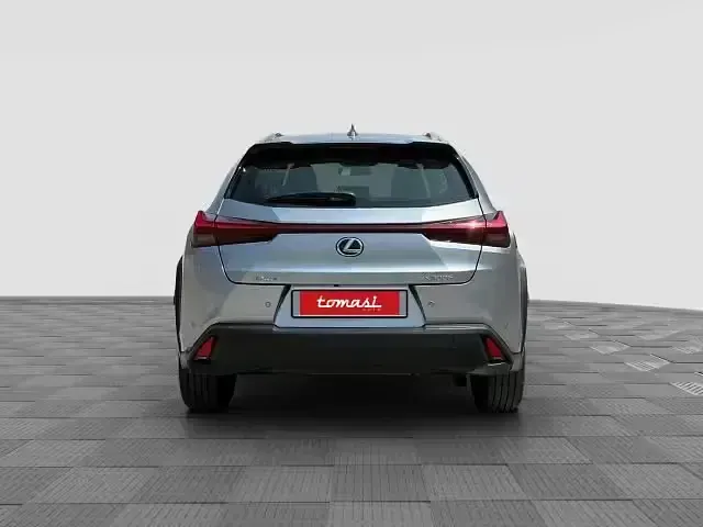 Usata Lexus UX 152 CV (111 kW) 2024 Sonic platinum SUV