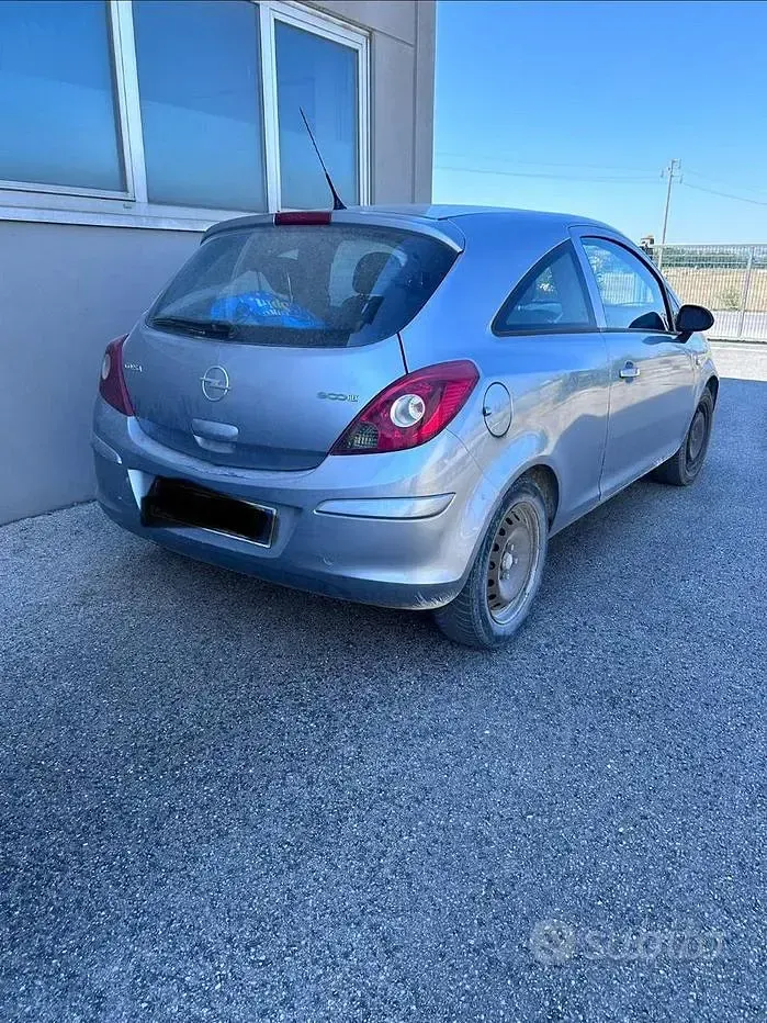 Usata Opel Corsa 75 CV (55 kW) 2009 Grigio Utilitaria