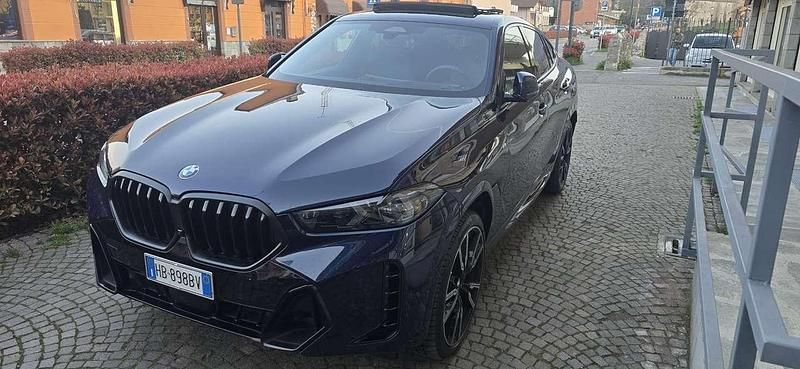 Usata BMW X6 M Sport 352 CV (258 kW) 2025 Blu/azzurro SUV