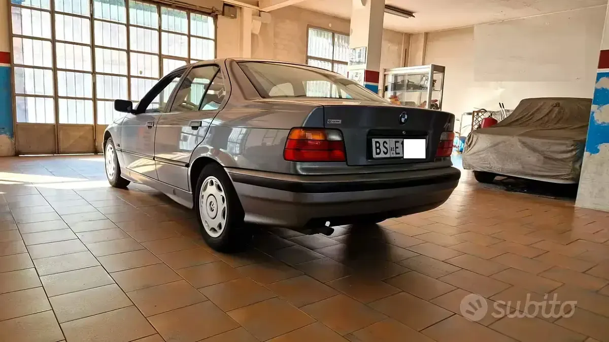 Usata BMW 318 113 CV (83 kW) 1992 Grigio Berlina