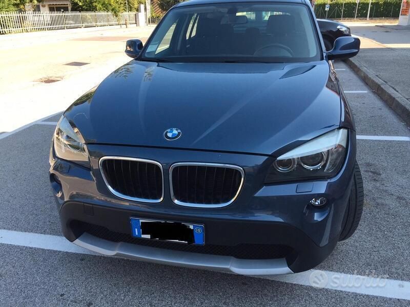 Usata BMW X1 143 CV (105 kW) 2010 Blu SUV