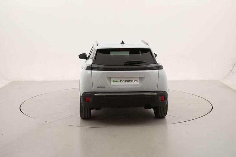 Usata Peugeot 2008 Allure 102 CV (75 kW) 2025 Bianco SUV