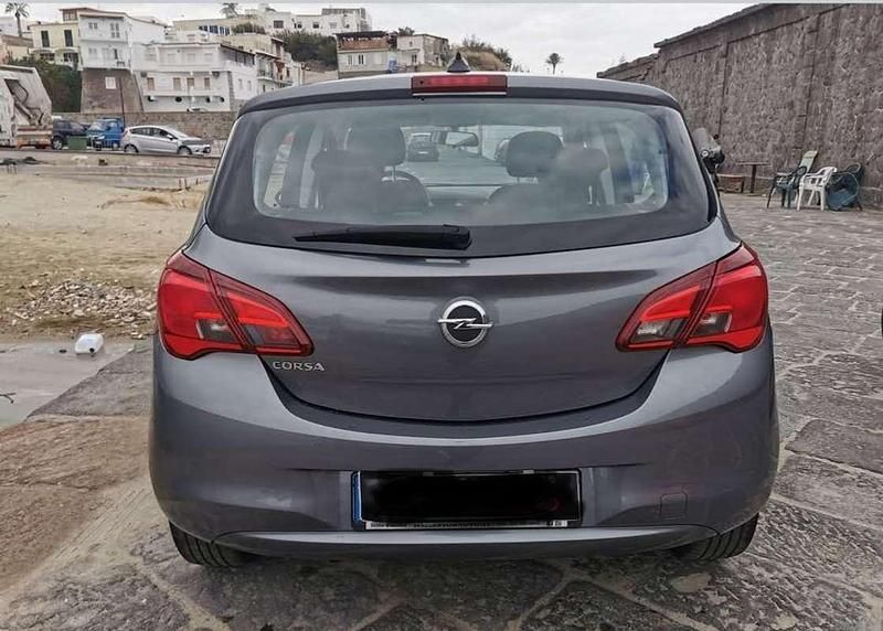 Usata Opel Corsa 75 CV (55 kW) 2018 Berlina