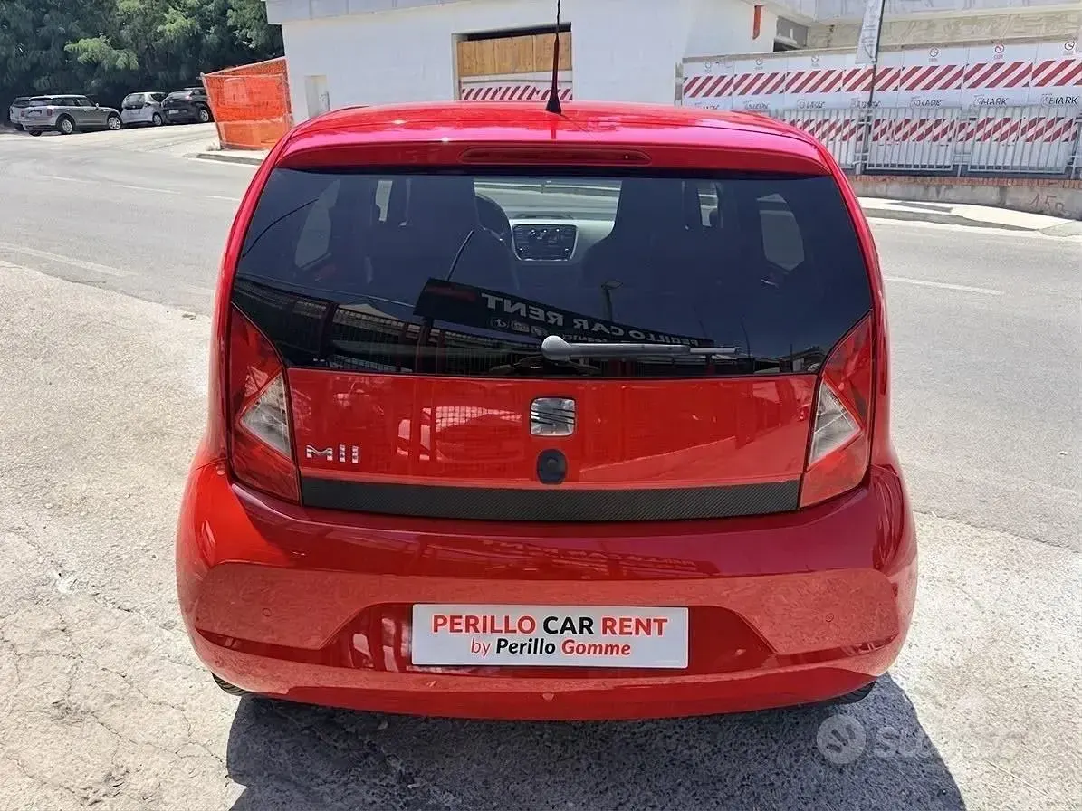 Usata Seat Mii Chic 75 CV (55 kW) 2013 Rosso Utilitaria