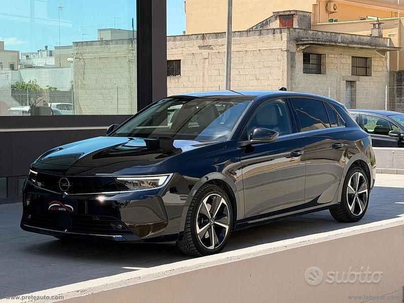 Gebraucht Opel Astra Elegance 131 PS (96 kW) 2023 Schwarz Kleinwagen