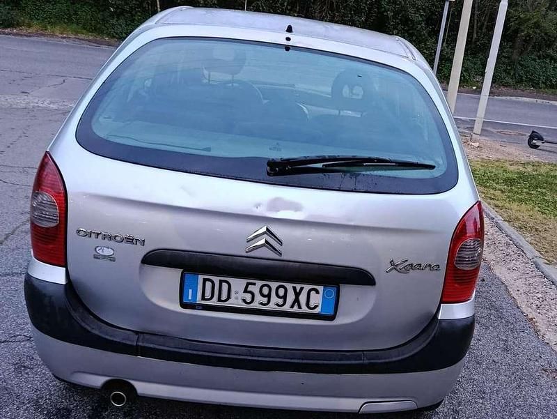 Usata Citroën Xsara Picasso 122 CV (89 kW) 2006 Argento Monovolume