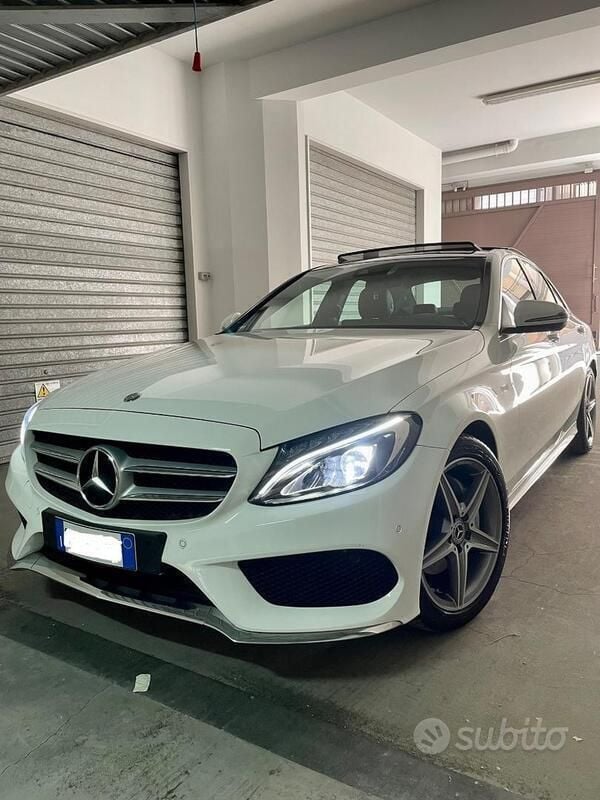 Usata Mercedes C220 AMG 170 CV (125 kW) 2017 Bianco Berlina