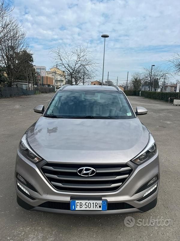 Usata Hyundai Tucson 116 CV (85 kW) 2015 Grigio SUV