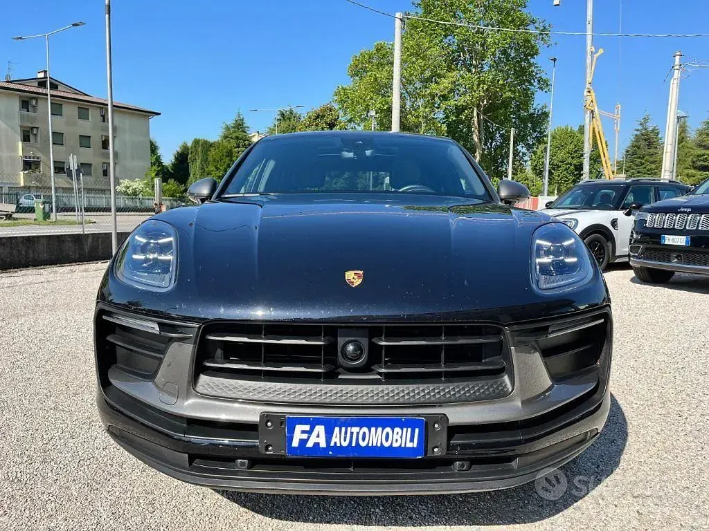 Usata Porsche Macan 265 CV (194 kW) 2024 Nero SUV