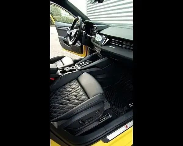 Usata Audi A3 Comfort 150 CV (110 kW) 2024 Giallo(met.) Berlina