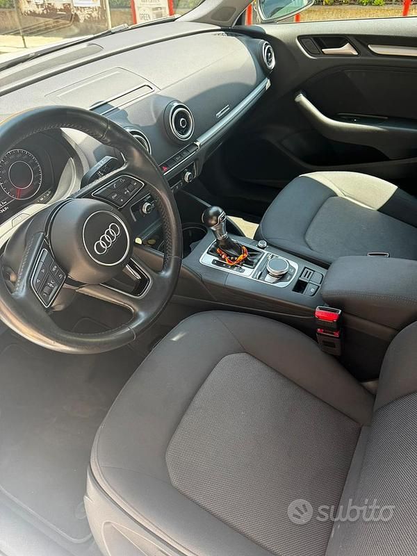 Usata Audi A3 S-Line 116 CV (85 kW) 2019 Bianco Berlina
