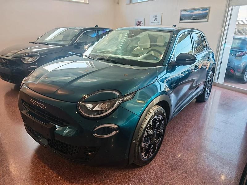 Usata Fiat 600 La Prima 100 CV (73 kW) 2025 Verde Station wagon