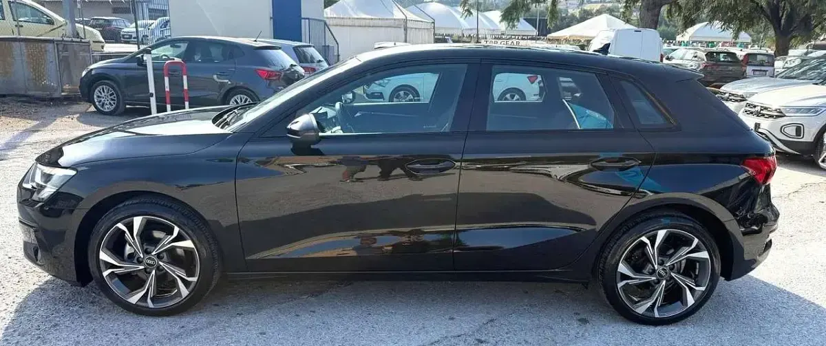 Usata Audi A3 Comfort 131 CV (96 kW) 2022 Nero Berlina