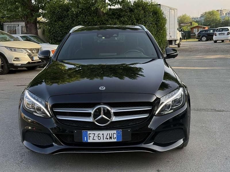 Usata Mercedes 220 Executive 170 CV (125 kW) 2017 Other