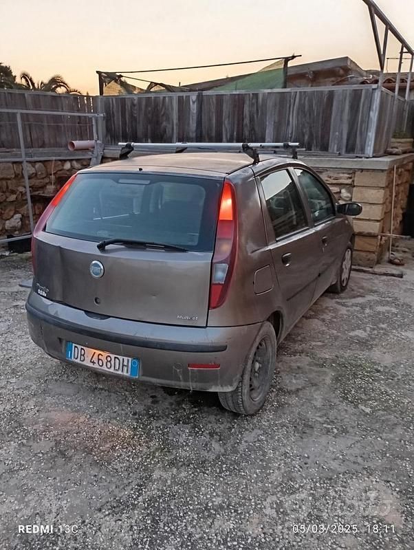 Usata Fiat Punto 75 CV (55 kW) 2007 Berlina