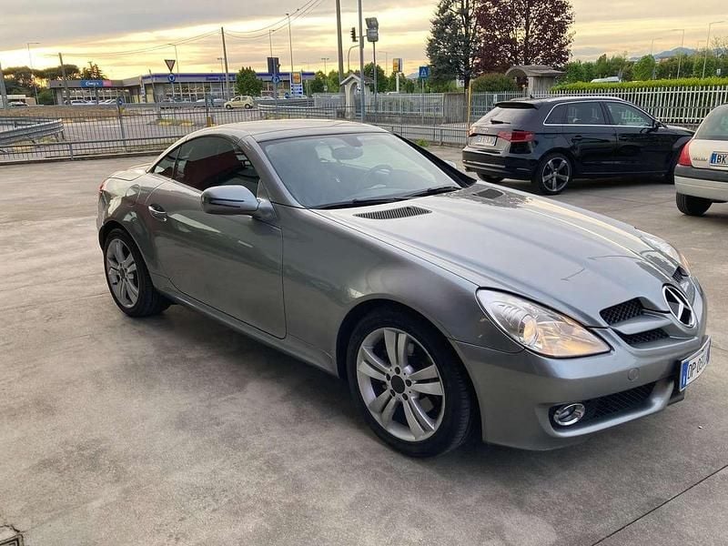 Usata Mercedes SLK280 Chrome 231 CV (169 kW) 2008 Argento Cabrio