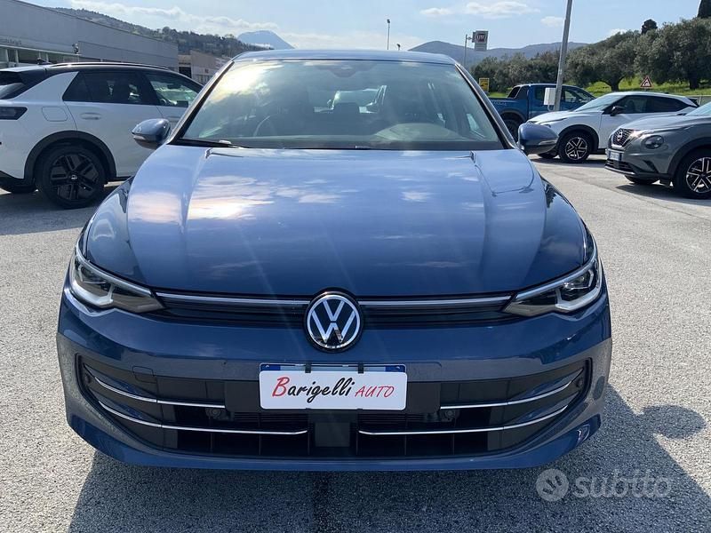 Usata VW Golf VIII Style 150 CV (110 kW) 2025 Blu/azzurro Berlina