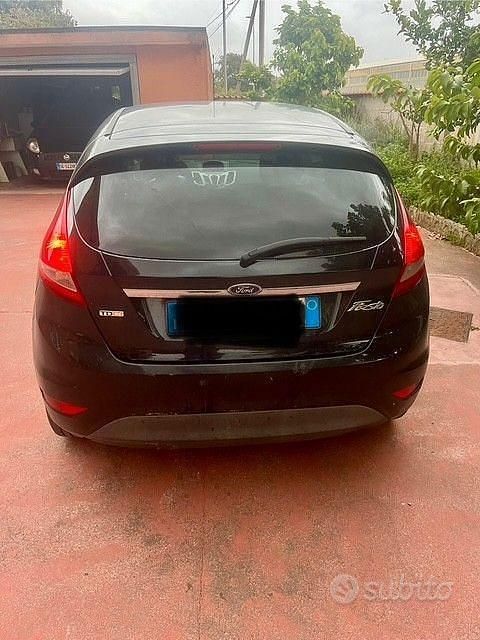 Usata Ford Fiesta Titanium 68 CV (50 kW) 2009 Nero Utilitaria